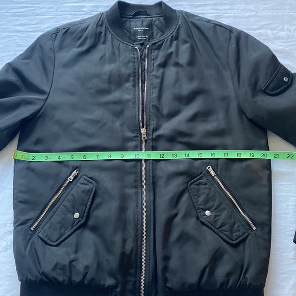 Zara black bomber style jacket. Light weight, quilted interior, zip front. Small - Picture 7 of 8